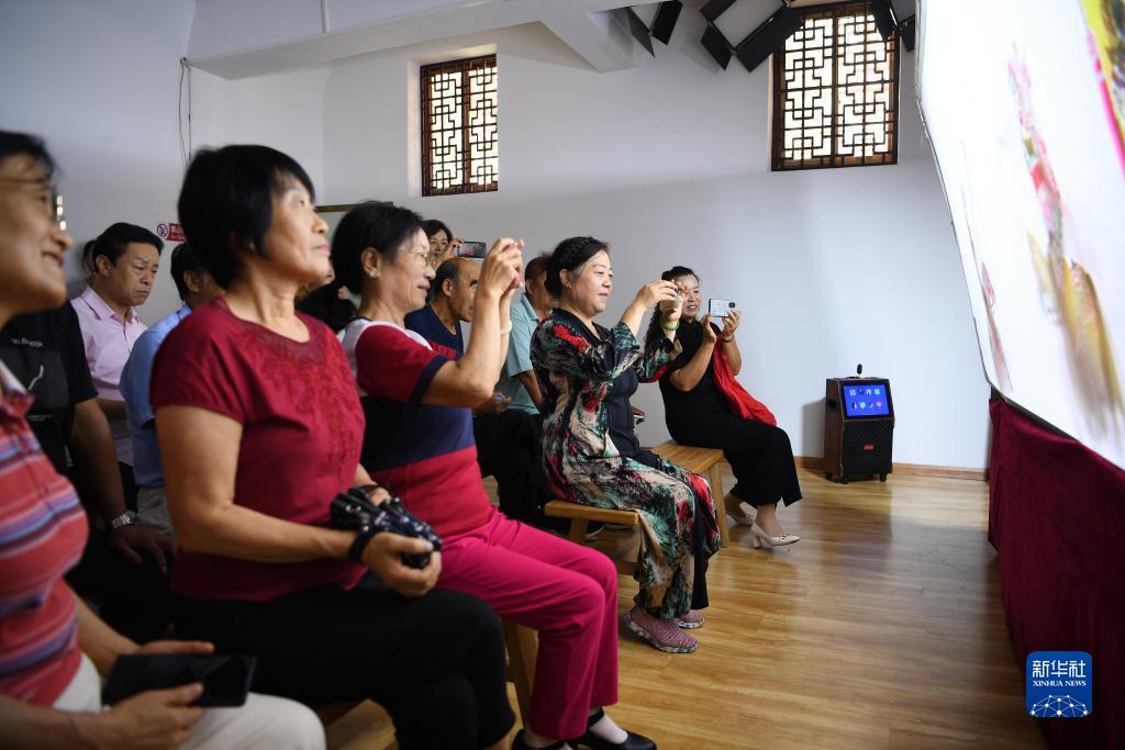 免费炸三张金花游戏下载